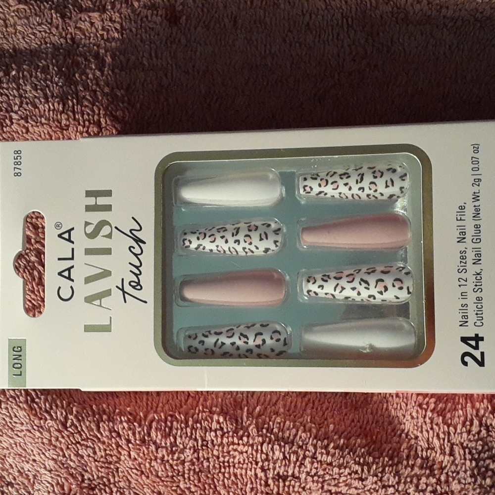 SALE!! Brand New CALA False Nails-XL